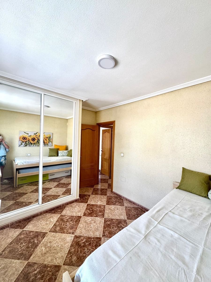 3 quarto Moradia para venda em Torrevieja com piscina garagem - 320 000 € (Ref: 9627286)