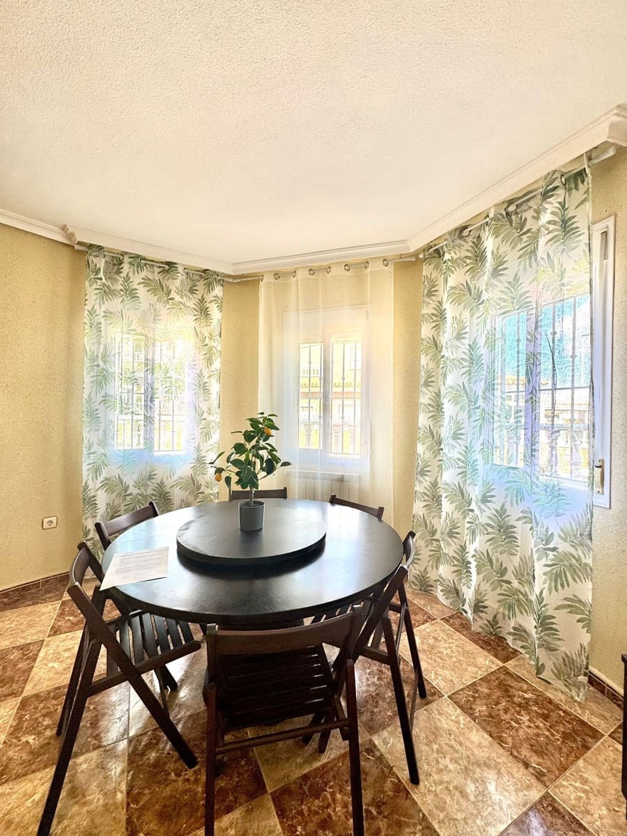 3 quarto Moradia para venda em Torrevieja com piscina garagem - 320 000 € (Ref: 9627286)