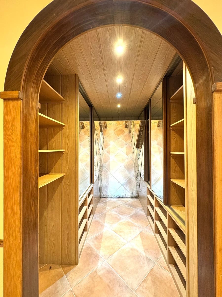 3 quarto Moradia para venda em Torrevieja com piscina garagem - 320 000 € (Ref: 9627286)