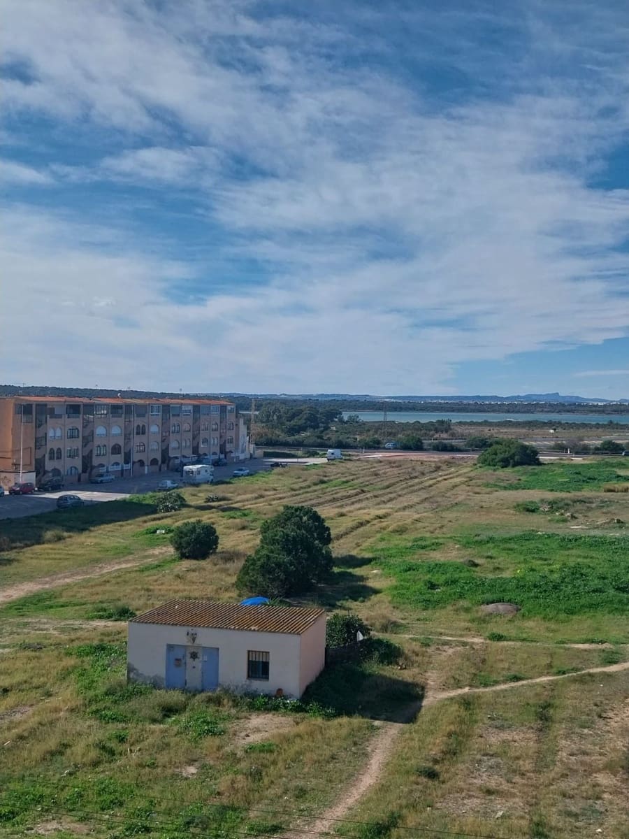 2 bedroom Apartment for sale in Torrevieja with pool garage - € 169,900 (Ref: 9629727)