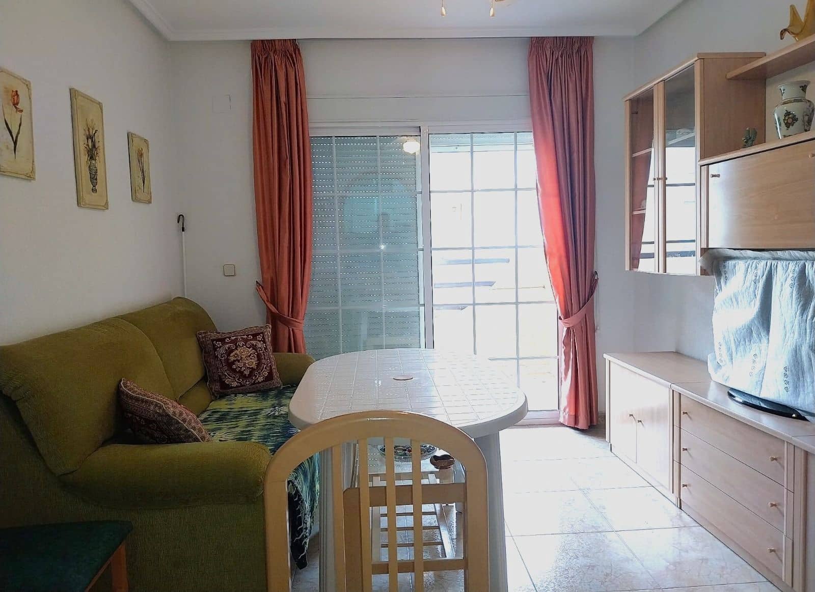 2 bedroom Apartment for sale in Torrevieja with pool garage - € 169,900 (Ref: 9629727)