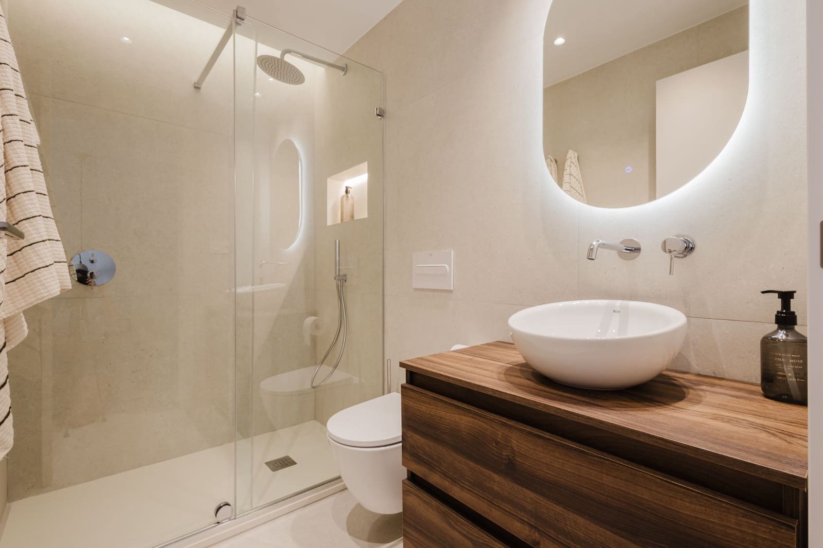 3 sypialnia Apartament na sprzedaż w Torrevieja z basenem - 349 000 € (Ref: 9665996)