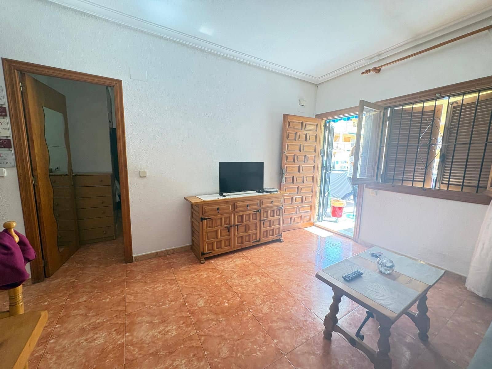 Apartamento de 1 habitación en Torrevieja en venta con piscina - 134.900 € (Ref: 9665998)