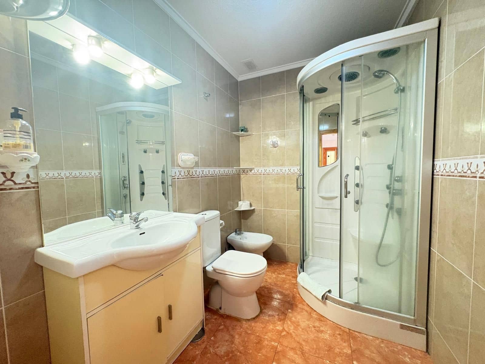 Apartamento de 1 habitación en Torrevieja en venta con piscina - 134.900 € (Ref: 9665998)