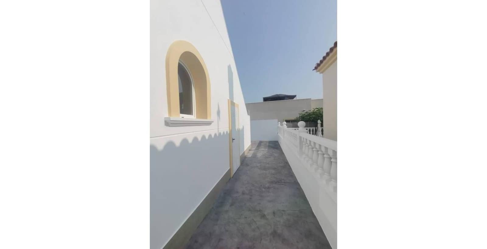 2 makuuhuone Huvila myytävänä paikassa Torrevieja mukana uima-altaan 
autotalli - 249 000 € (Ref: 9673879)