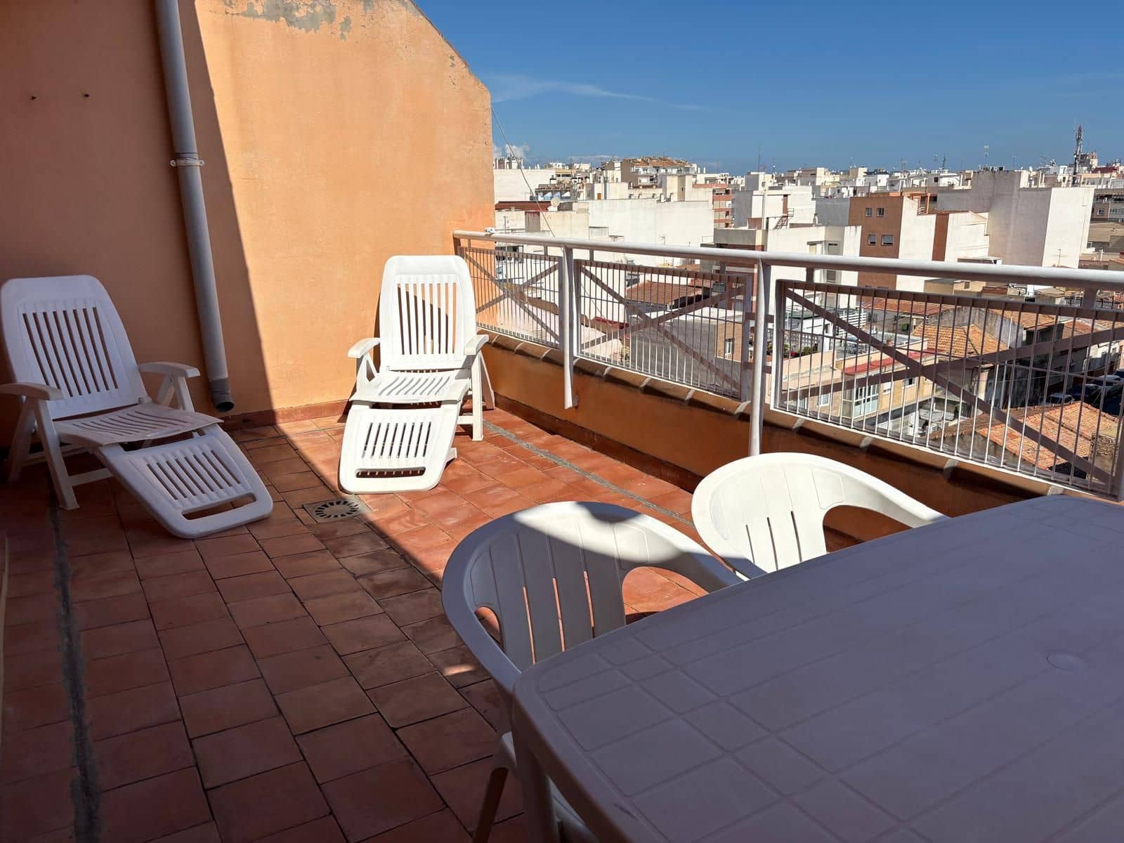 1 sovrum Lägenhet till salu i Torrevieja - 119 900 € (Ref: 9673880)
