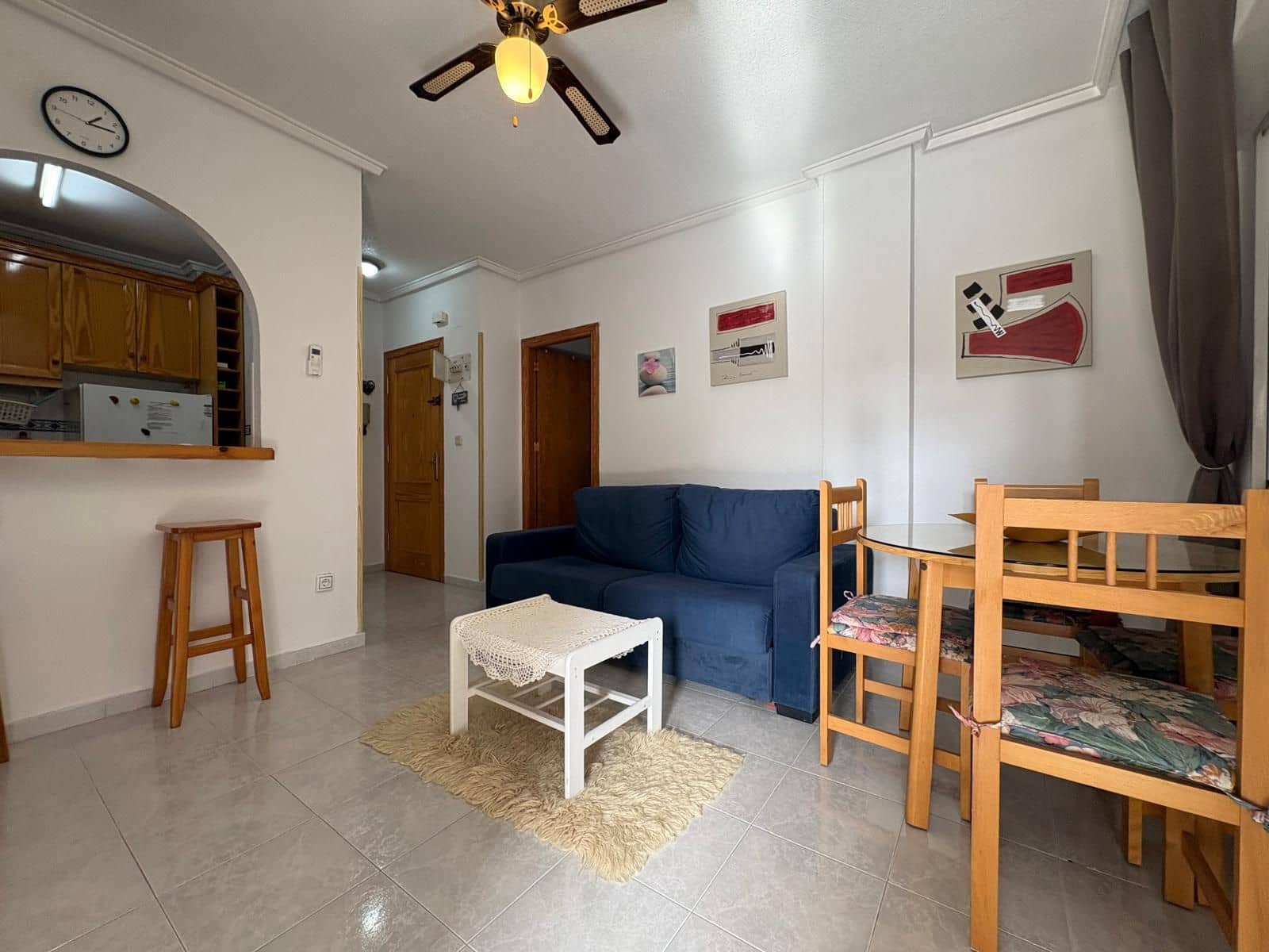 2 Zimmer Apartment zu verkaufen in Torrevieja mit Garage - 139.900 € (Ref: 9676955)