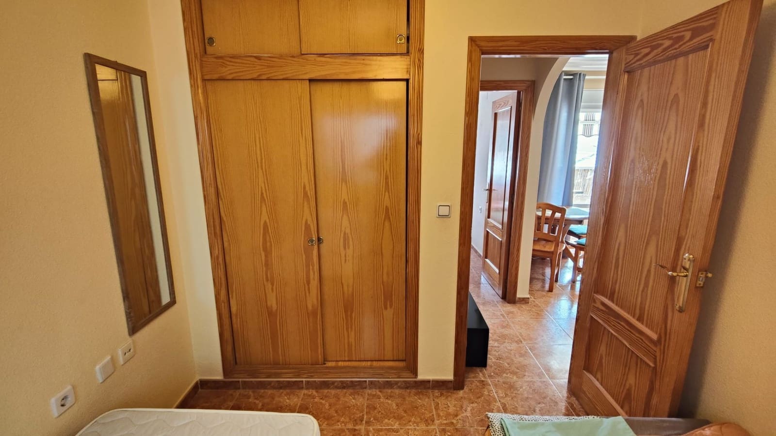 2 Zimmer Apartment zu verkaufen in Torrevieja mit Garage - 139.900 € (Ref: 9676955)