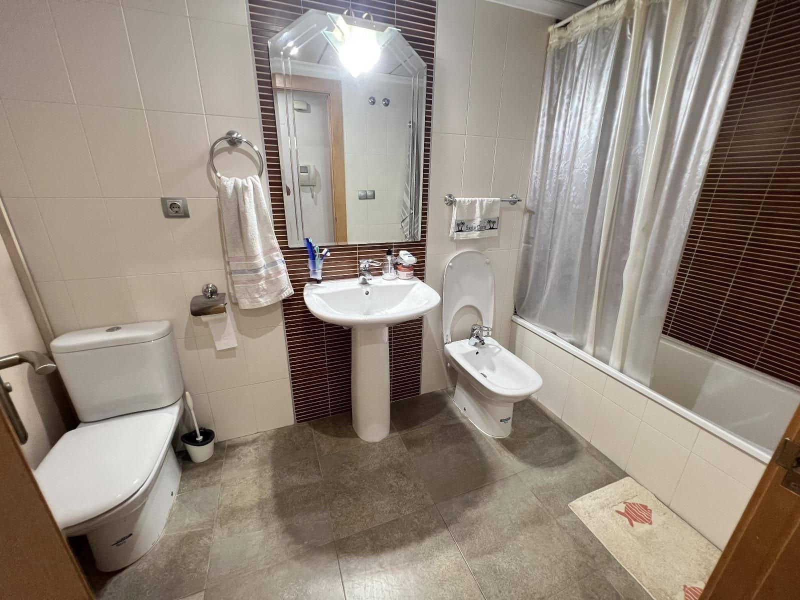 2 bedroom Apartment for sale in Torrevieja - € 169,900 (Ref: 9694847)