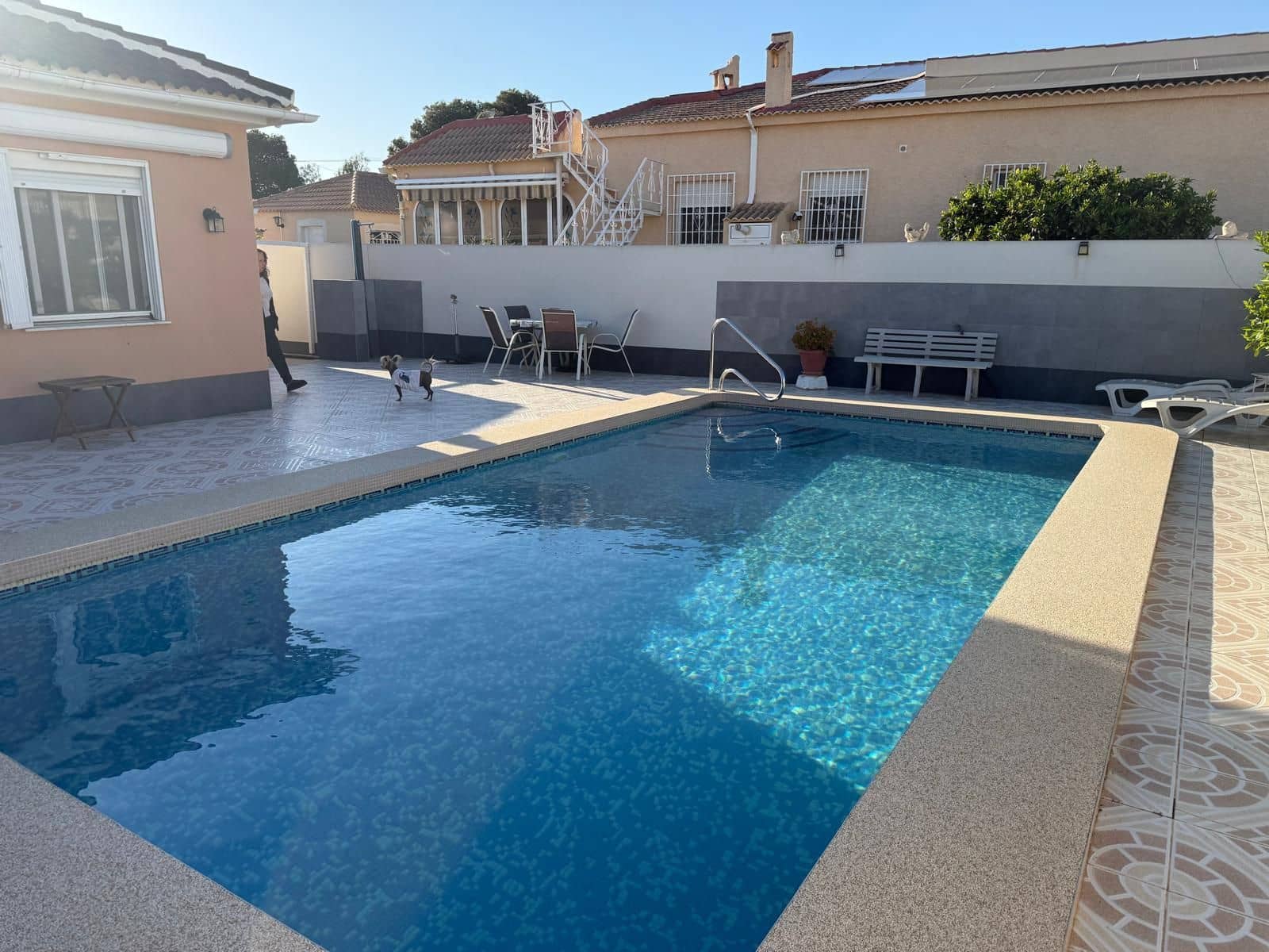 2 bedroom Villa for sale in Torrevieja with pool - € 285,000 (Ref: 9694848)