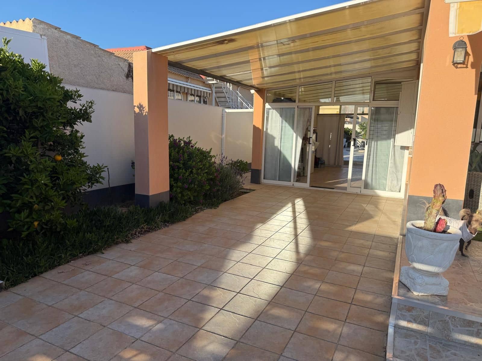 2 bedroom Villa for sale in Torrevieja with pool - € 285,000 (Ref: 9694848)