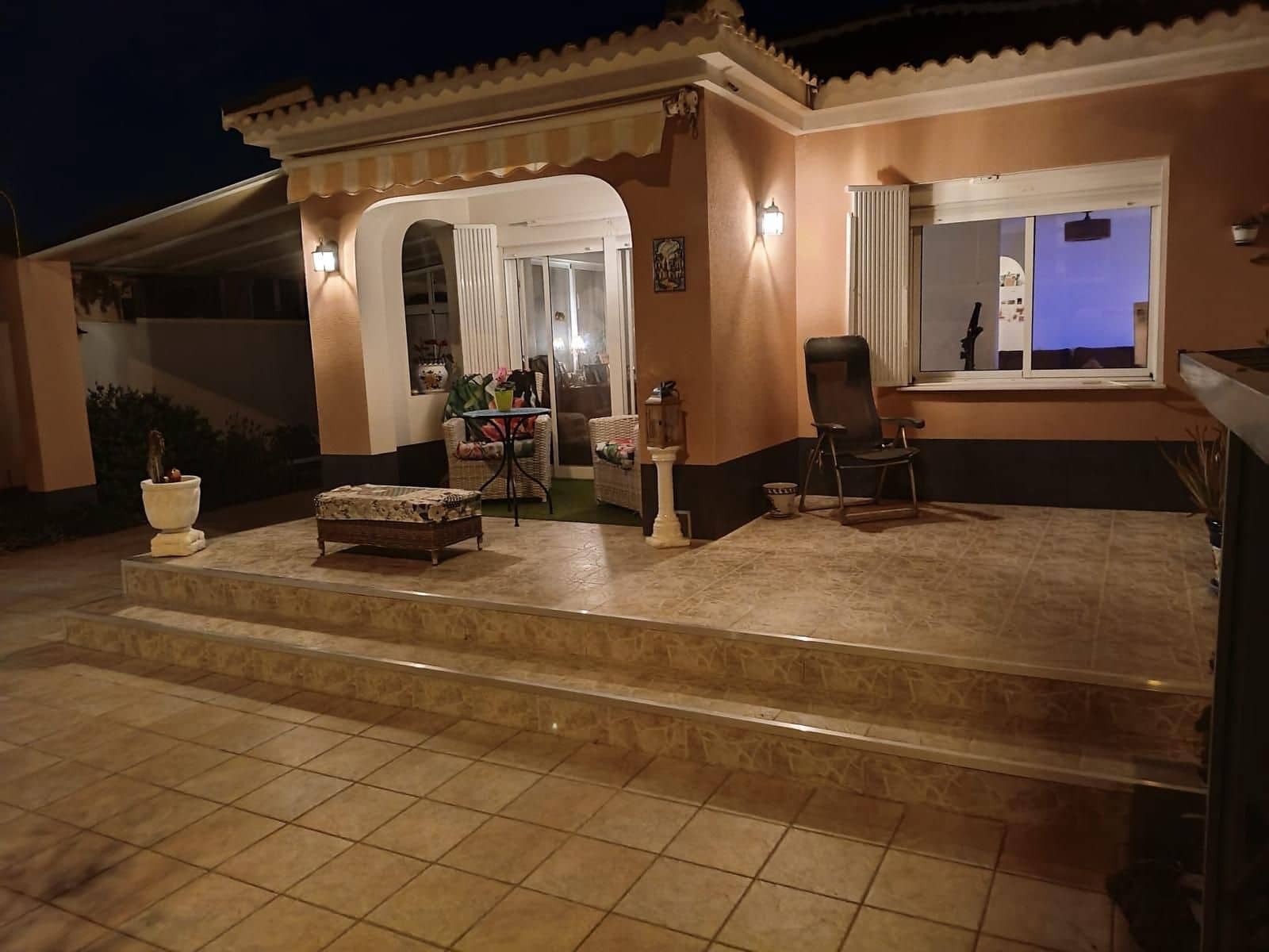 2 bedroom Villa for sale in Torrevieja with pool - € 285,000 (Ref: 9694848)