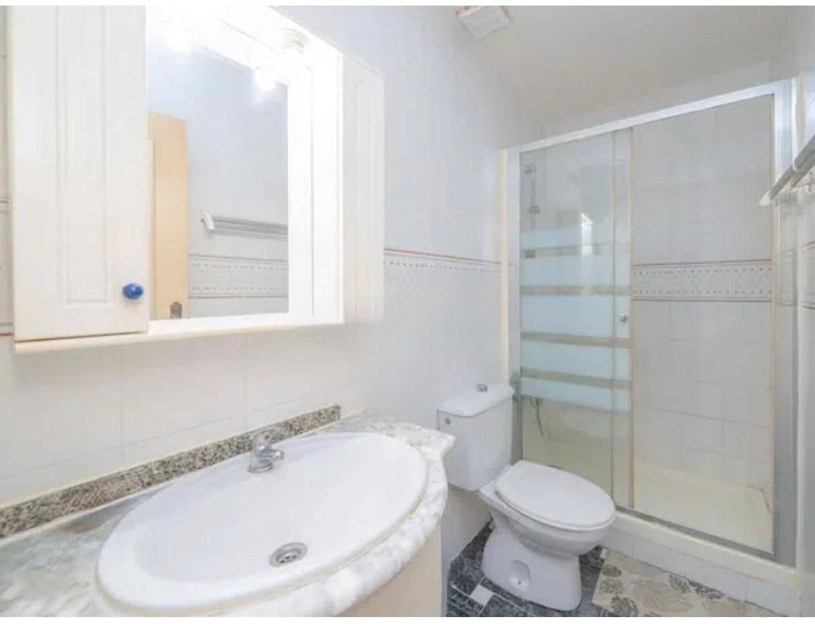 2 bedroom Apartment for sale in Torrevieja with pool - € 129,900 (Ref: 9719668)