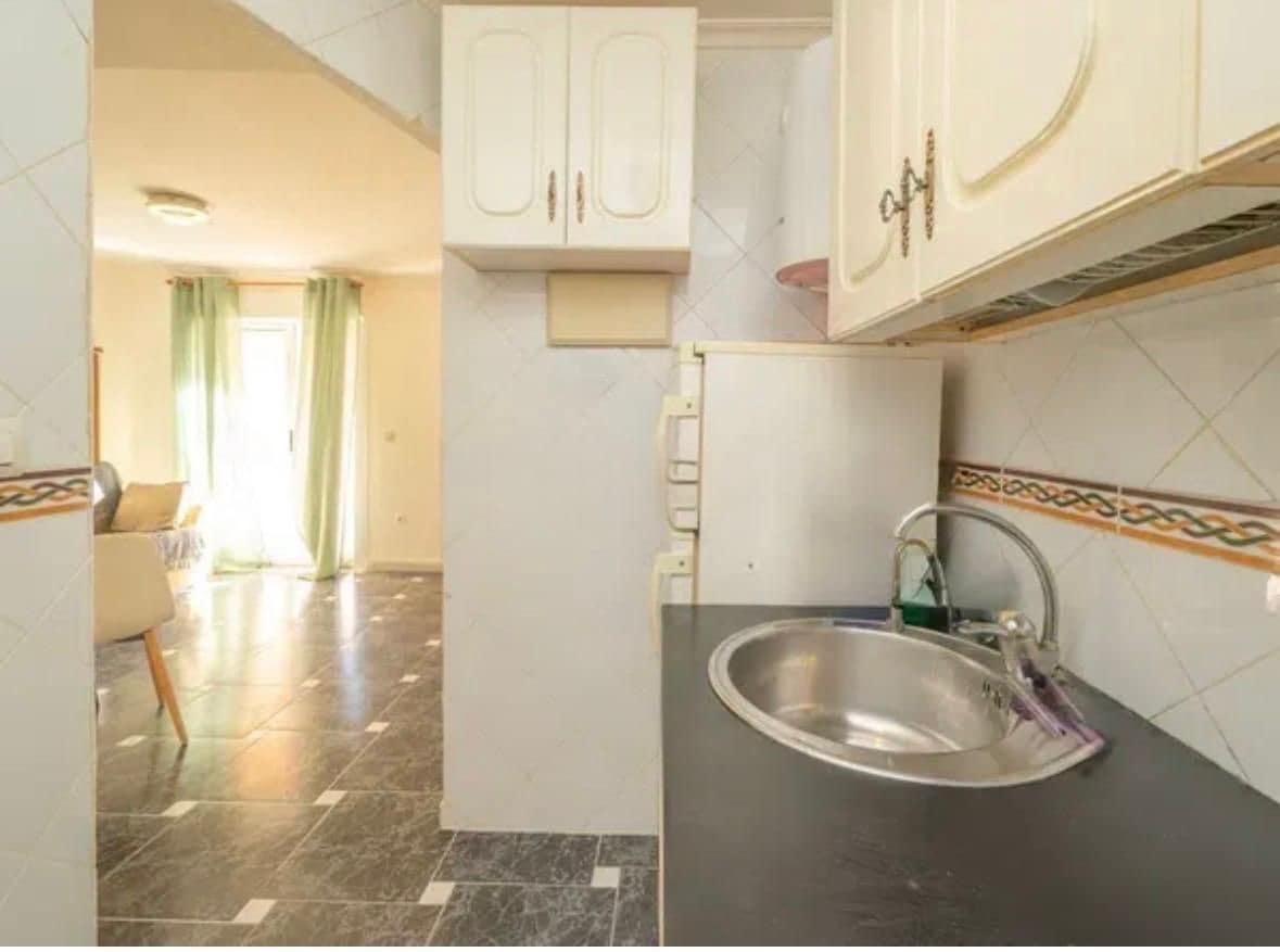 2 bedroom Apartment for sale in Torrevieja with pool - € 129,900 (Ref: 9719668)