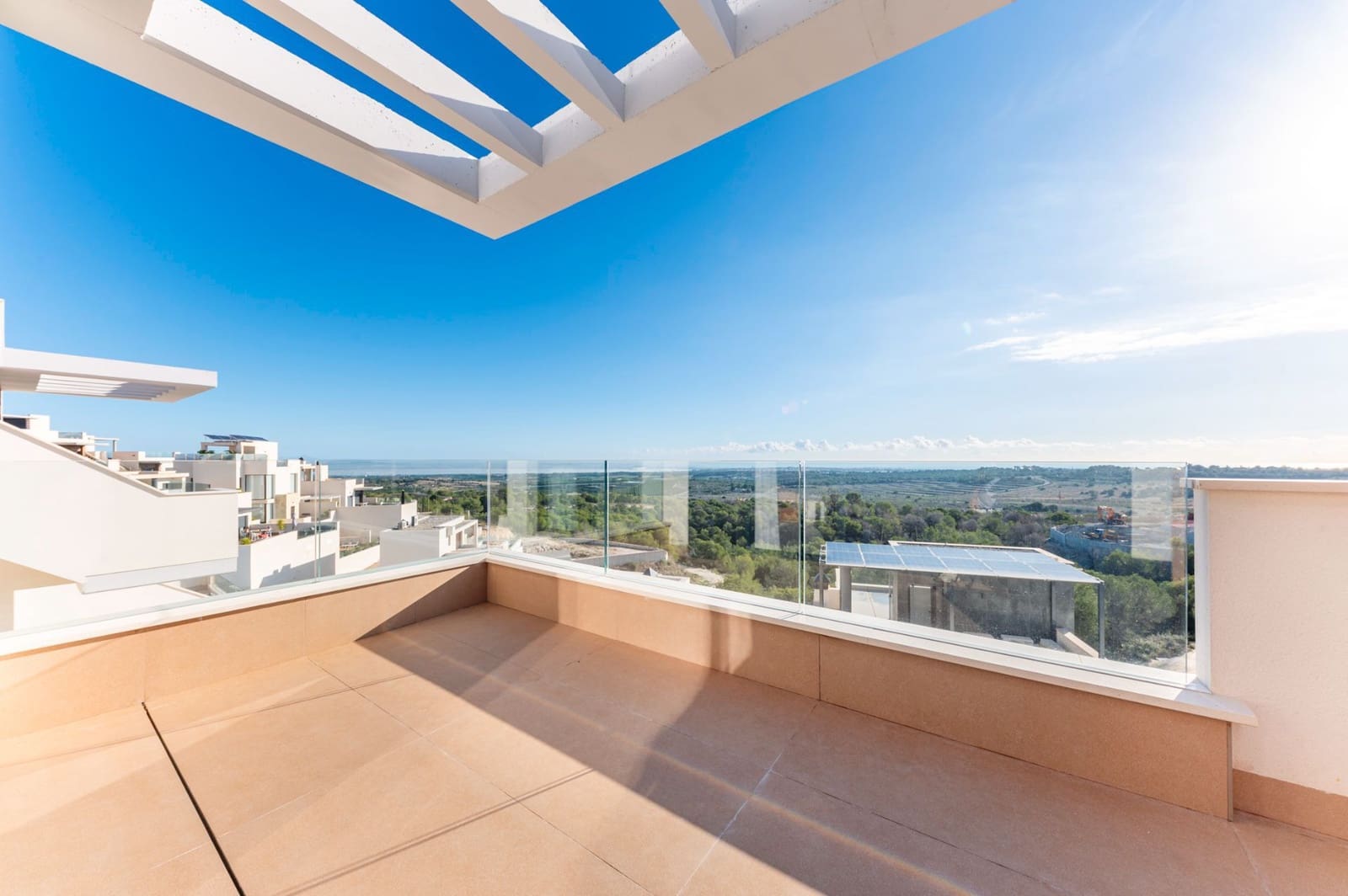 2 sypialnia Bungalow na sprzedaż w San Miguel de Salinas z basenem garażem - 375 000 € (Ref: 9758558)