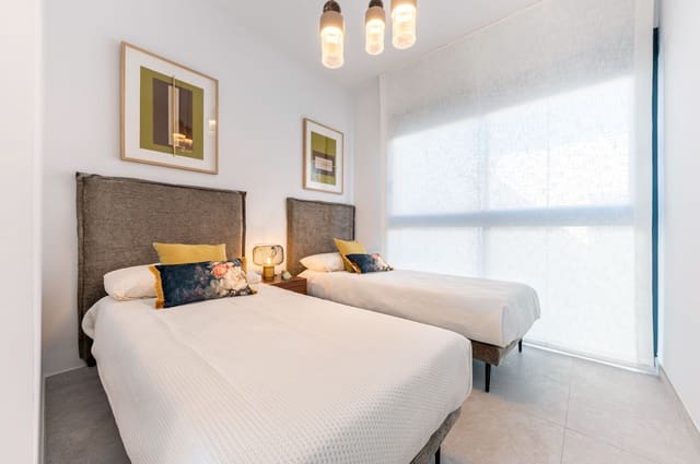 2 sypialnia Bungalow na sprzedaż w San Miguel de Salinas z basenem garażem - 375 000 € (Ref: 9758558)