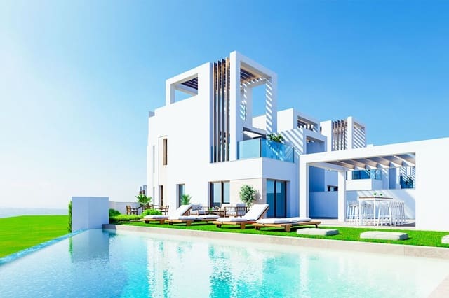 Chalet de 3 habitaciones en Los Alcázares en venta con piscina garaje - 439.000 € (Ref: 9758559)