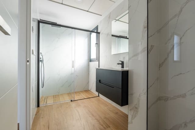 3 sypialnia Willa na sprzedaż w Algorfa z basenem garażem - 473 000 € (Ref: 9772748)