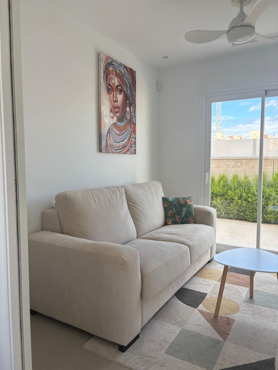 3 bedroom Villa for sale in Pilar de la Horadada with pool garage - € 549,900 (Ref: 9772749)