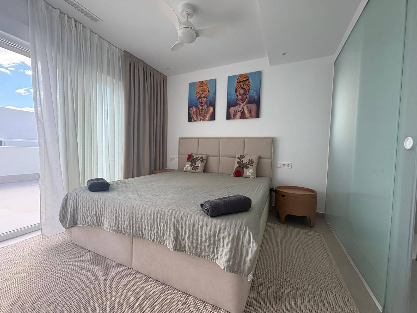 3 bedroom Villa for sale in Pilar de la Horadada with pool garage - € 549,900 (Ref: 9772749)