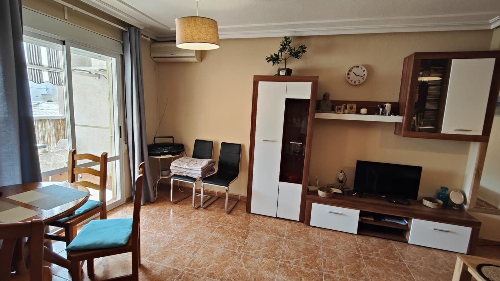 2 Zimmer Apartment zu verkaufen in Torrevieja - 149.900 € (Ref: 9777700)
