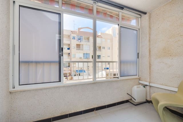 1 quarto Apartamento para venda em Avenida Habaneras - Curva de Palangre, Torrevieja com piscina - 99 990 € (Ref: 9780180)