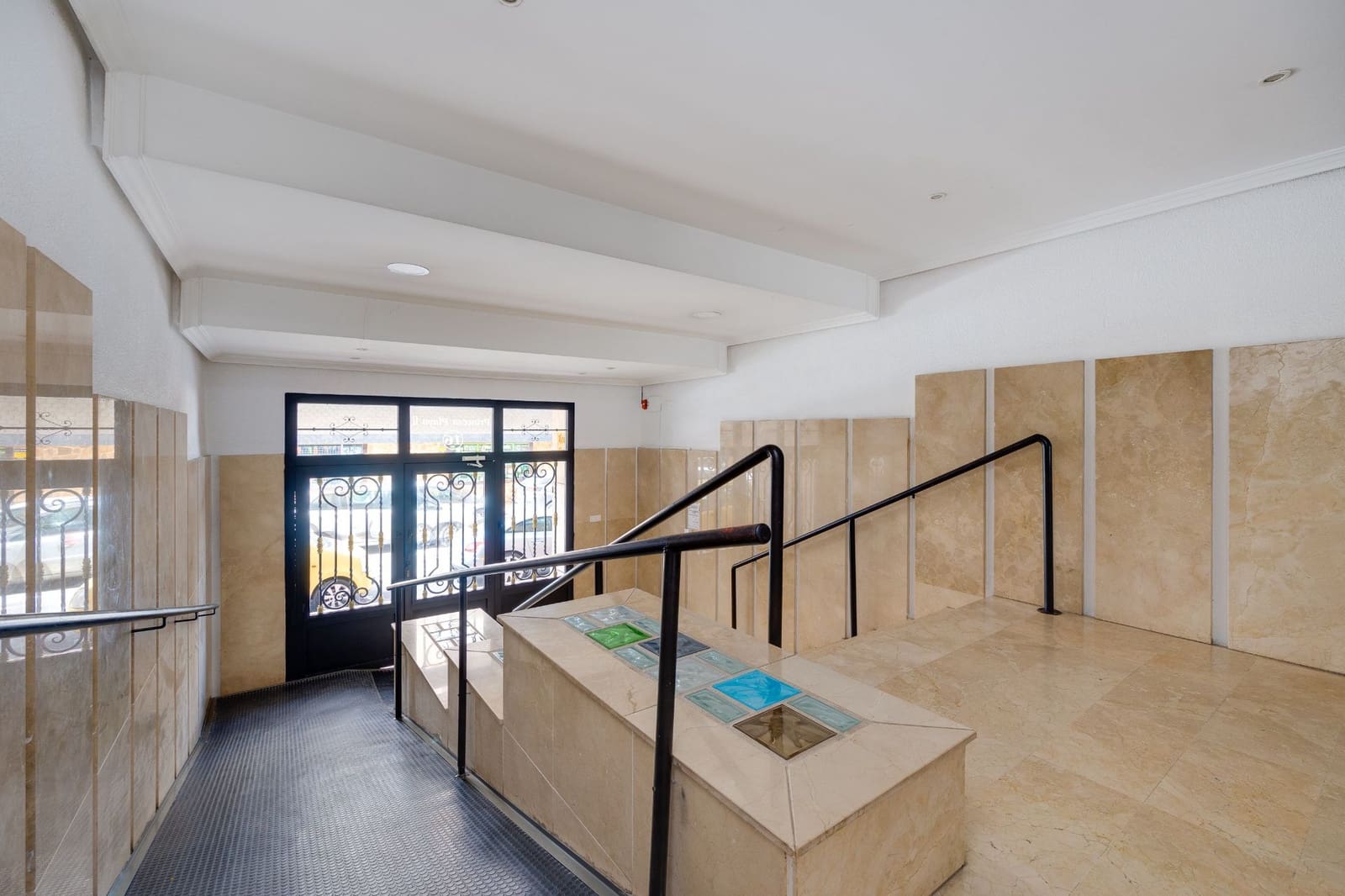 1 sovrum Lägenhet till salu i Torrevieja med pool - 109 500 € (Ref: 9780181)