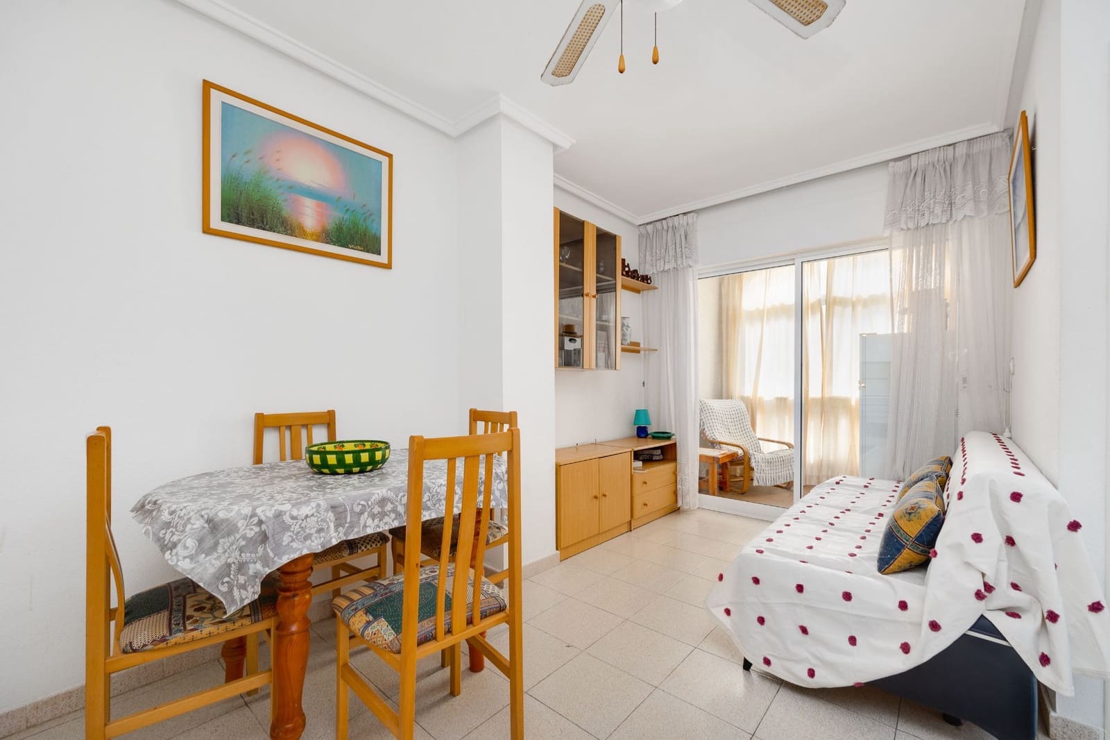 1 sovrum Lägenhet till salu i Torrevieja med pool - 109 500 € (Ref: 9780181)