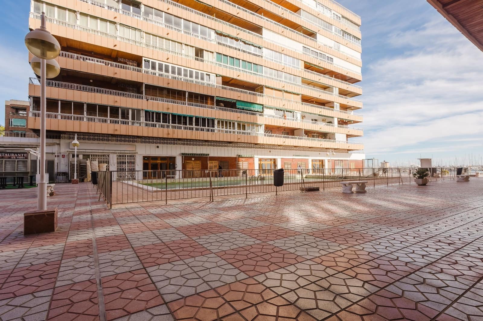 Apartamento de 3 habitaciones en Torrevieja en venta con piscina - 249.900 € (Ref: 9790724)