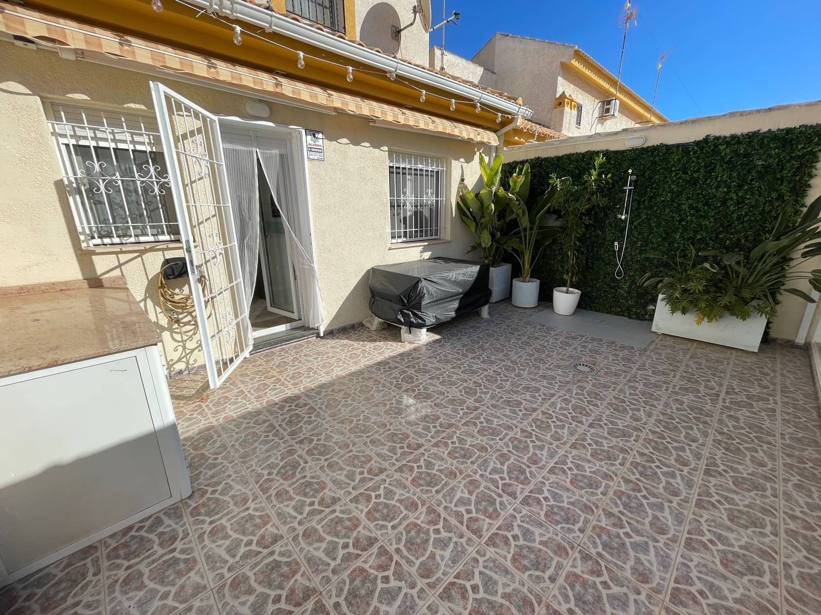 3 bedroom Townhouse for sale in Torre de la Horadada with pool - € 399,000 (Ref: 9815646)