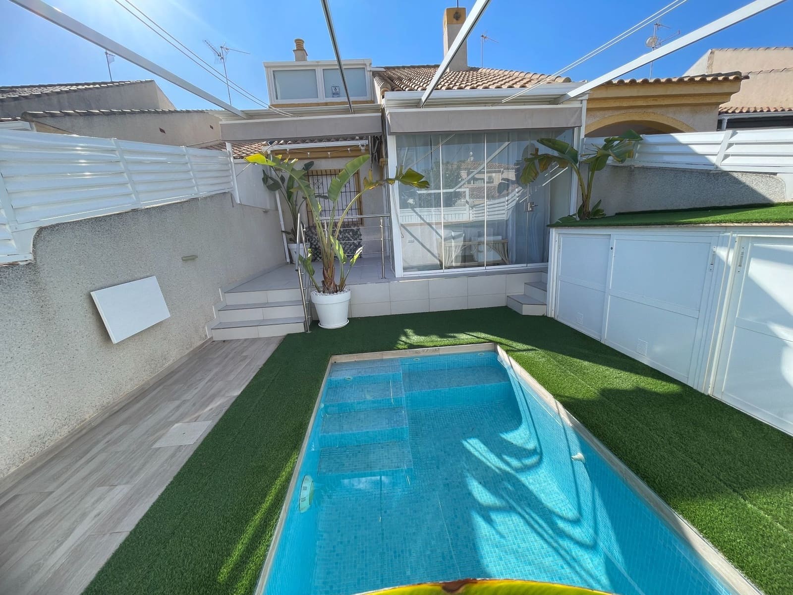 3 bedroom Townhouse for sale in Torre de la Horadada with pool - € 399,000 (Ref: 9815646)