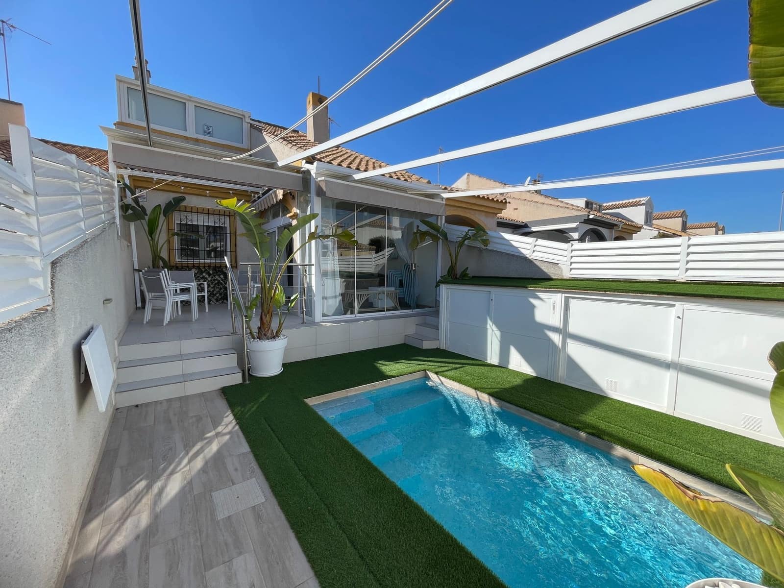 3 bedroom Townhouse for sale in Torre de la Horadada with pool - € 399,000 (Ref: 9815646)