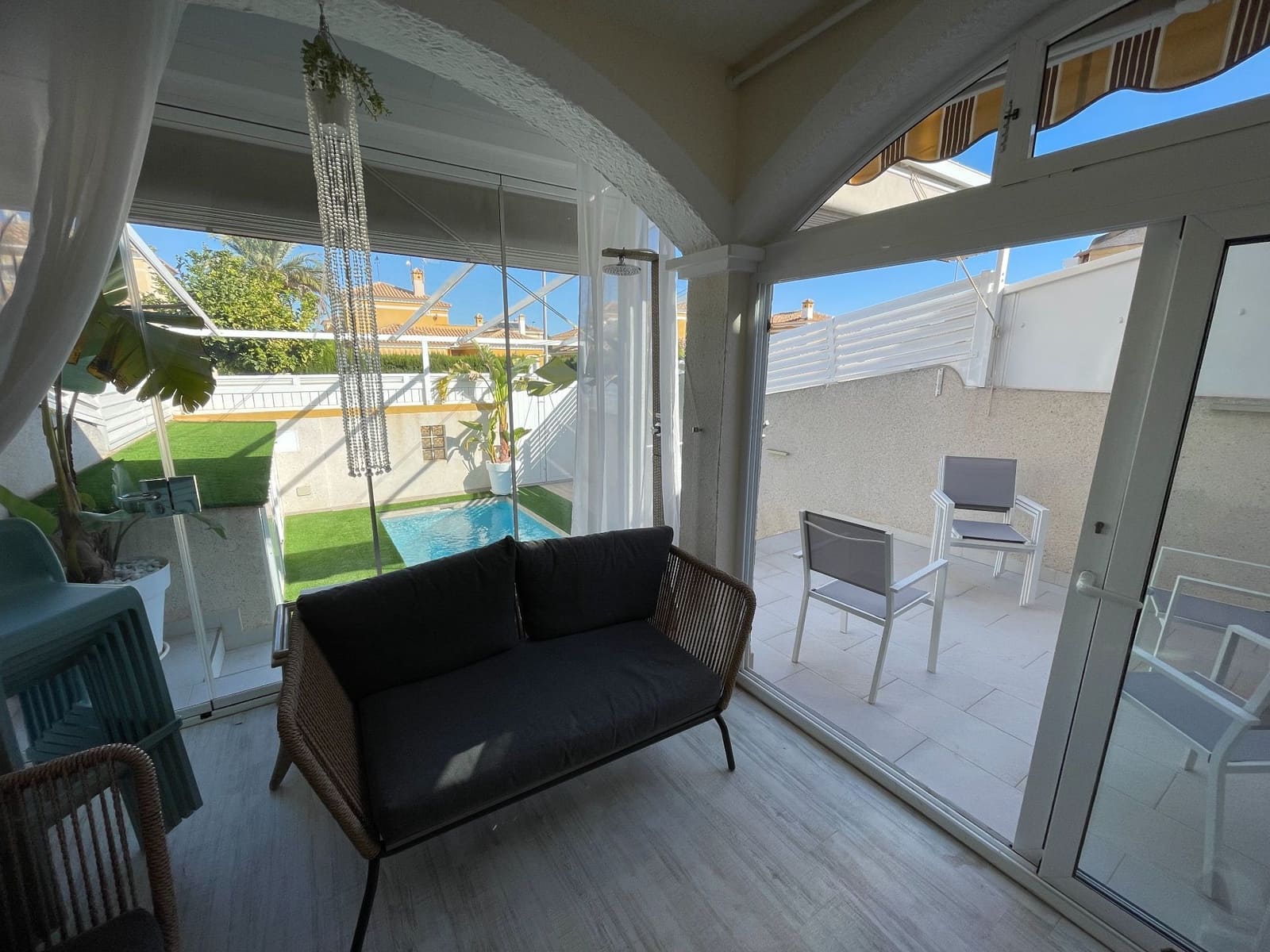 3 bedroom Townhouse for sale in Torre de la Horadada with pool - € 399,000 (Ref: 9815646)