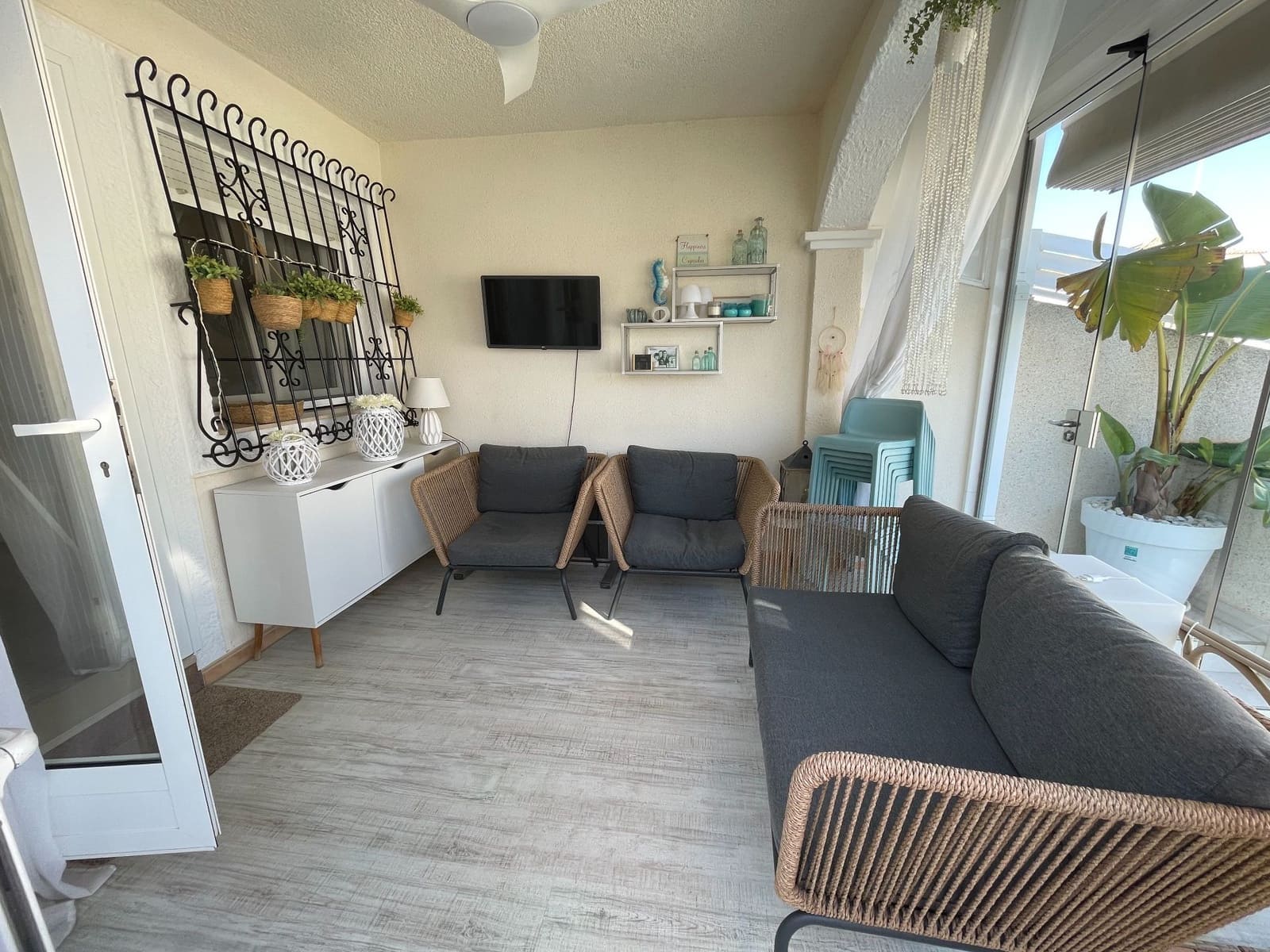 3 bedroom Townhouse for sale in Torre de la Horadada with pool - € 399,000 (Ref: 9815646)