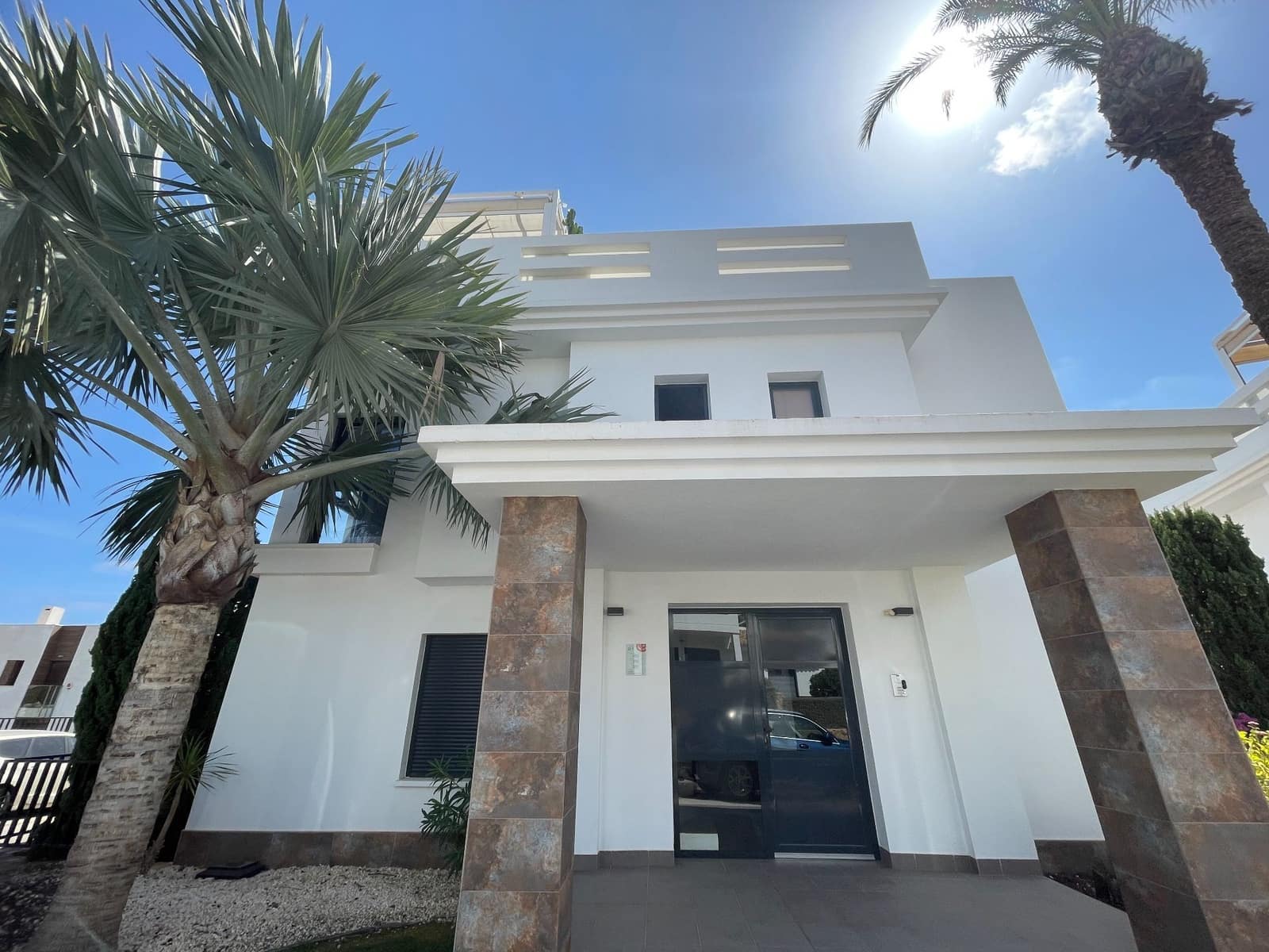 3 makuuhuone Kattohuoneisto myytävänä paikassa Orihuela Costa mukana uima-altaan - 385 000 € (Ref: 9815648)