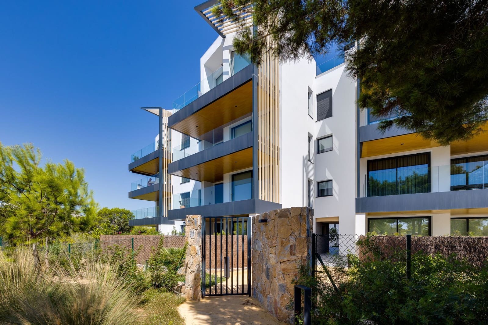 2 bedroom Flat for sale in San Miguel de Salinas with pool garage - € 449,000 (Ref: 9817762)