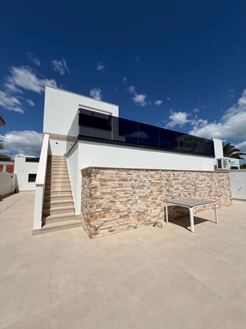 3 soveværelse Villa til salg i Ciudad Quesada, Rojales med swimmingpool garage - € 1.050.000 (Ref: 9819961)