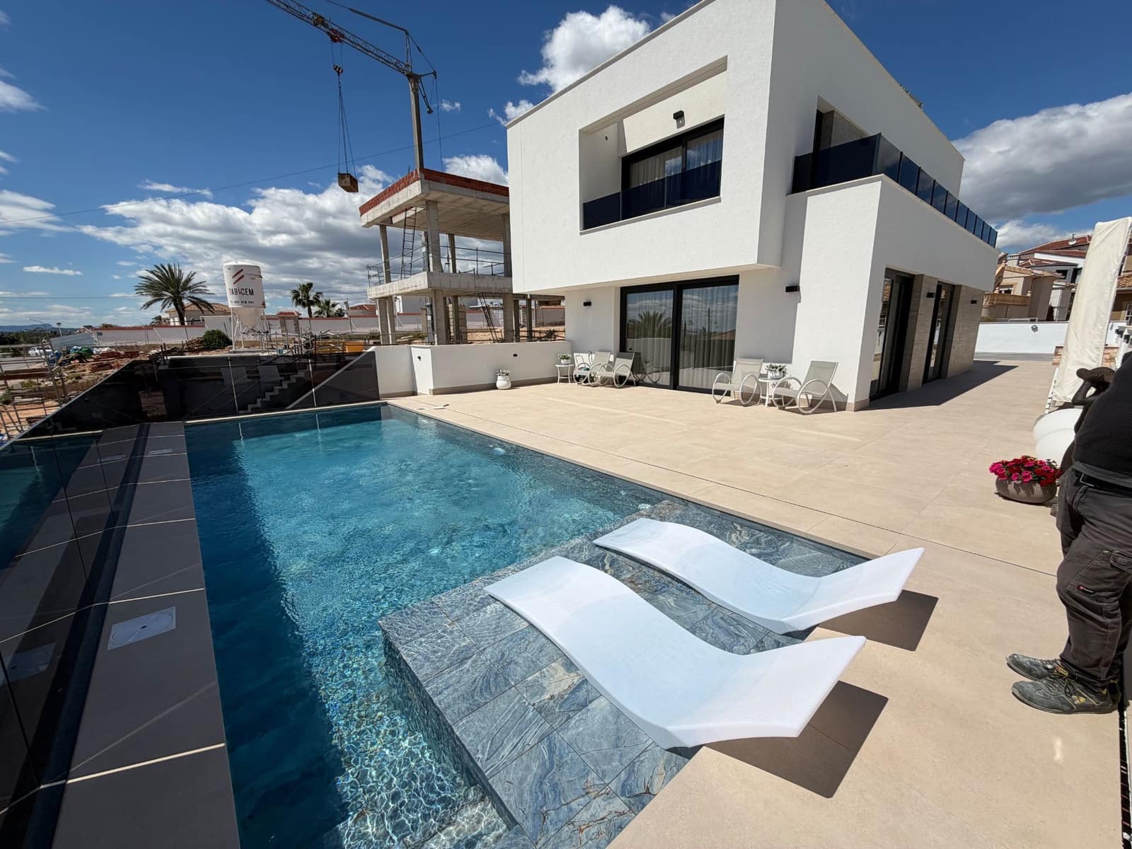 3 soveværelse Villa til salg i Ciudad Quesada med swimmingpool garage - € 1.050.000 (Ref: 9819961)
