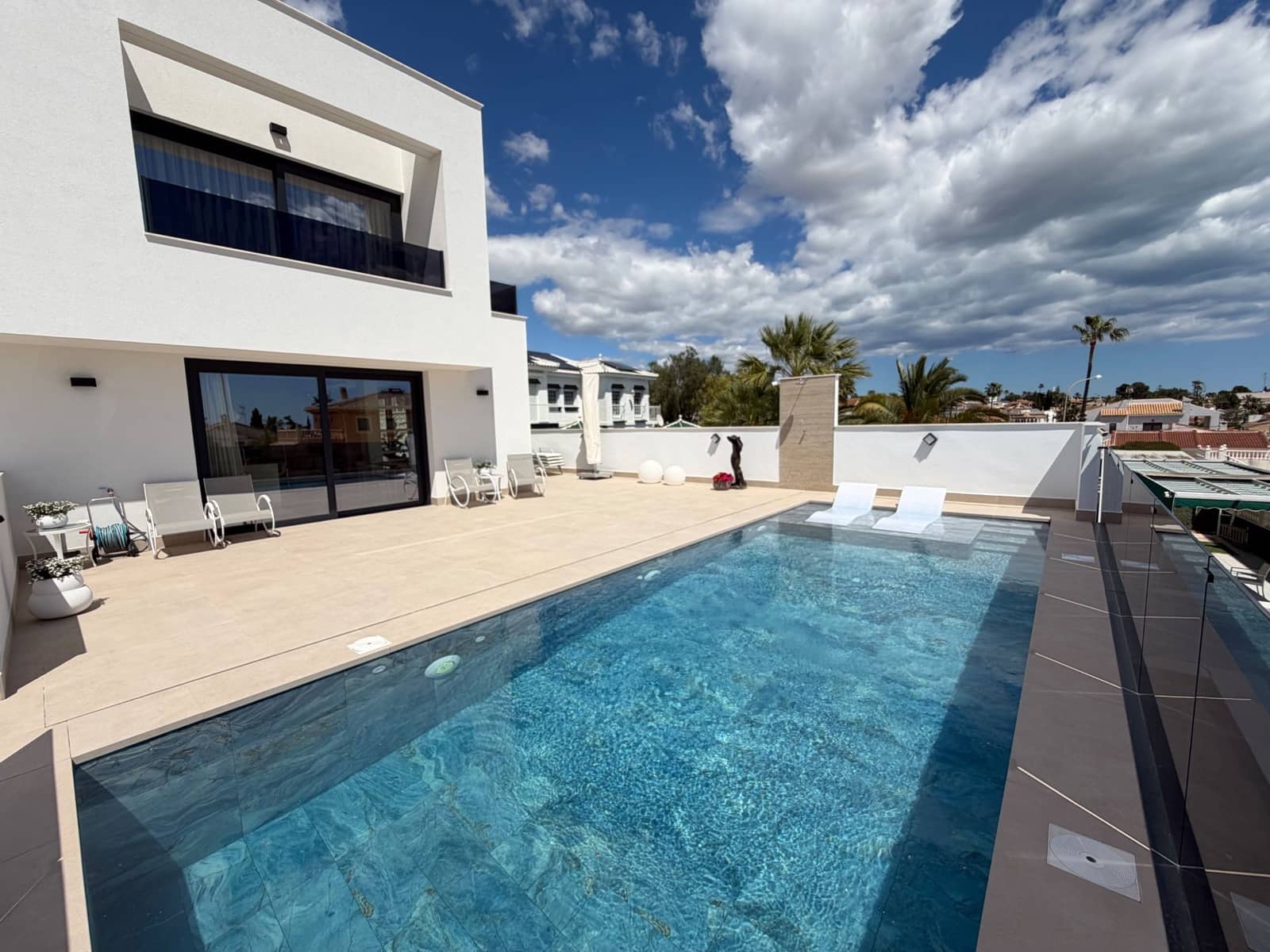 3 soveværelse Villa til salg i Ciudad Quesada med swimmingpool garage - € 1.050.000 (Ref: 9819961)