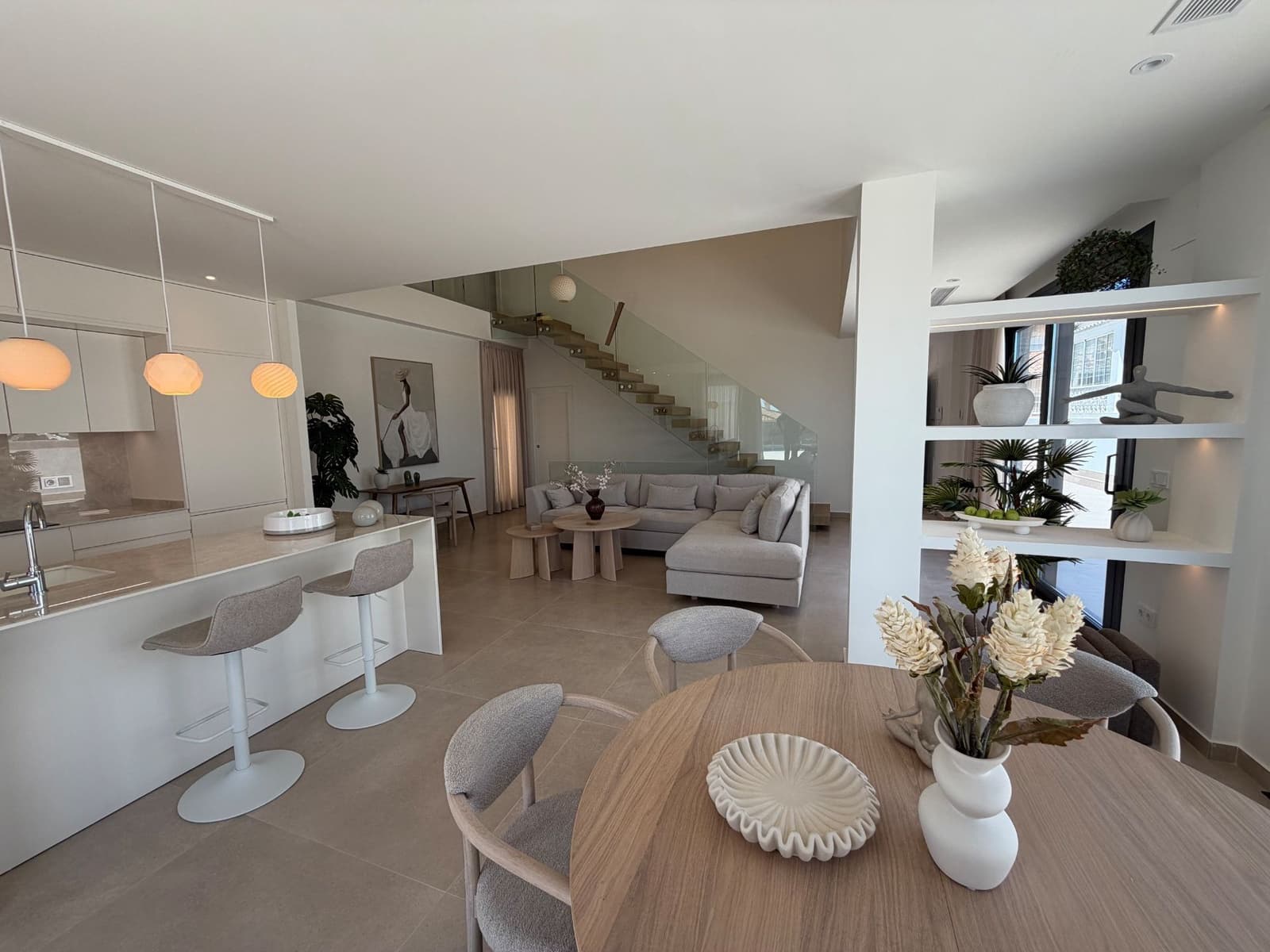 3 soveværelse Villa til salg i Ciudad Quesada med swimmingpool garage - € 1.050.000 (Ref: 9819961)