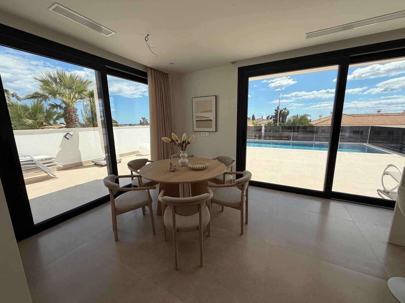 3 soveværelse Villa til salg i Ciudad Quesada med swimmingpool garage - € 1.050.000 (Ref: 9819961)