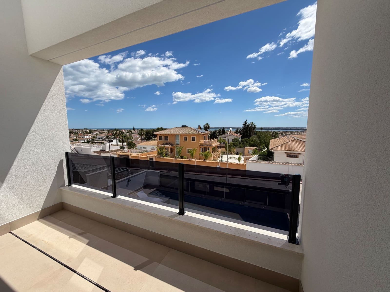 3 soveværelse Villa til salg i Ciudad Quesada med swimmingpool garage - € 1.050.000 (Ref: 9819961)