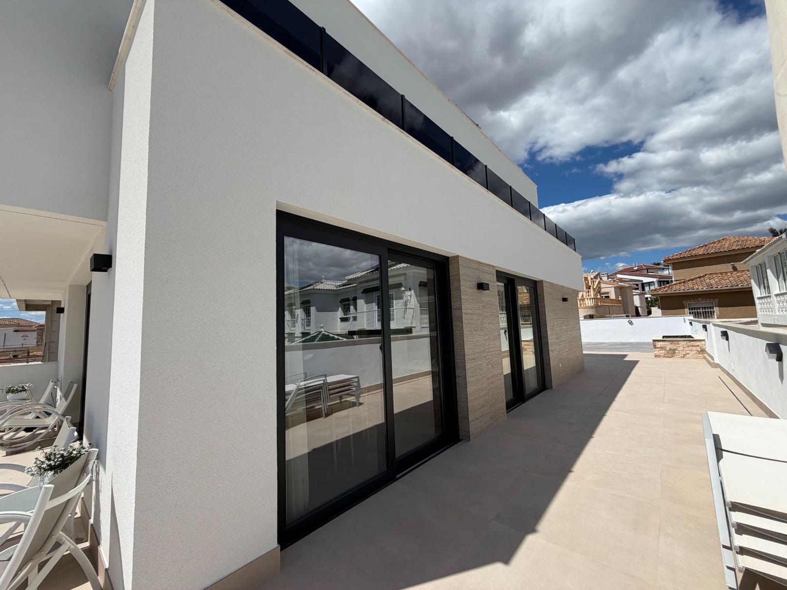 3 soveværelse Villa til salg i Ciudad Quesada med swimmingpool garage - € 1.050.000 (Ref: 9819961)