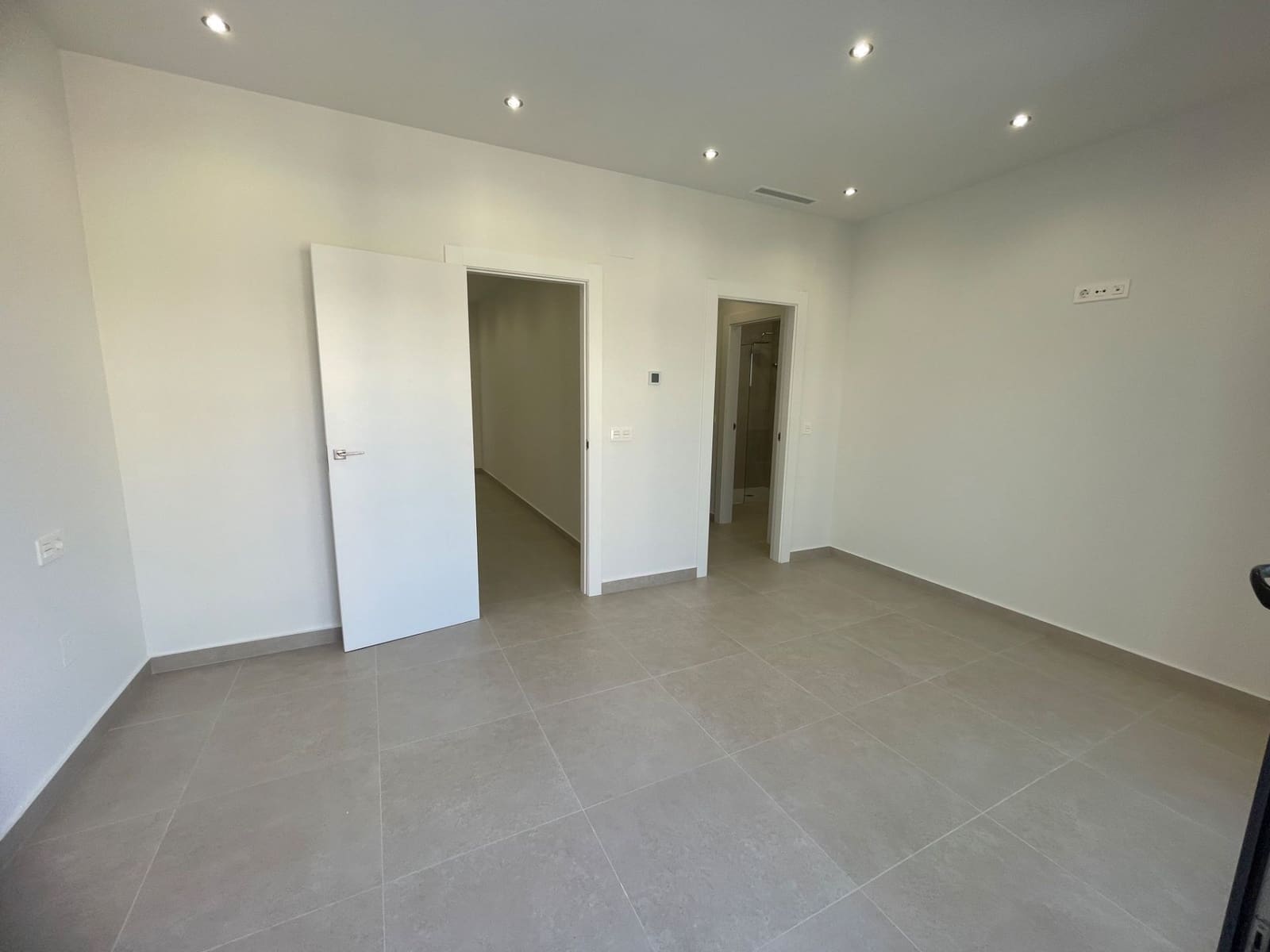 3 bedroom Villa for sale in Almoradi - € 359,900 (Ref: 9819962)