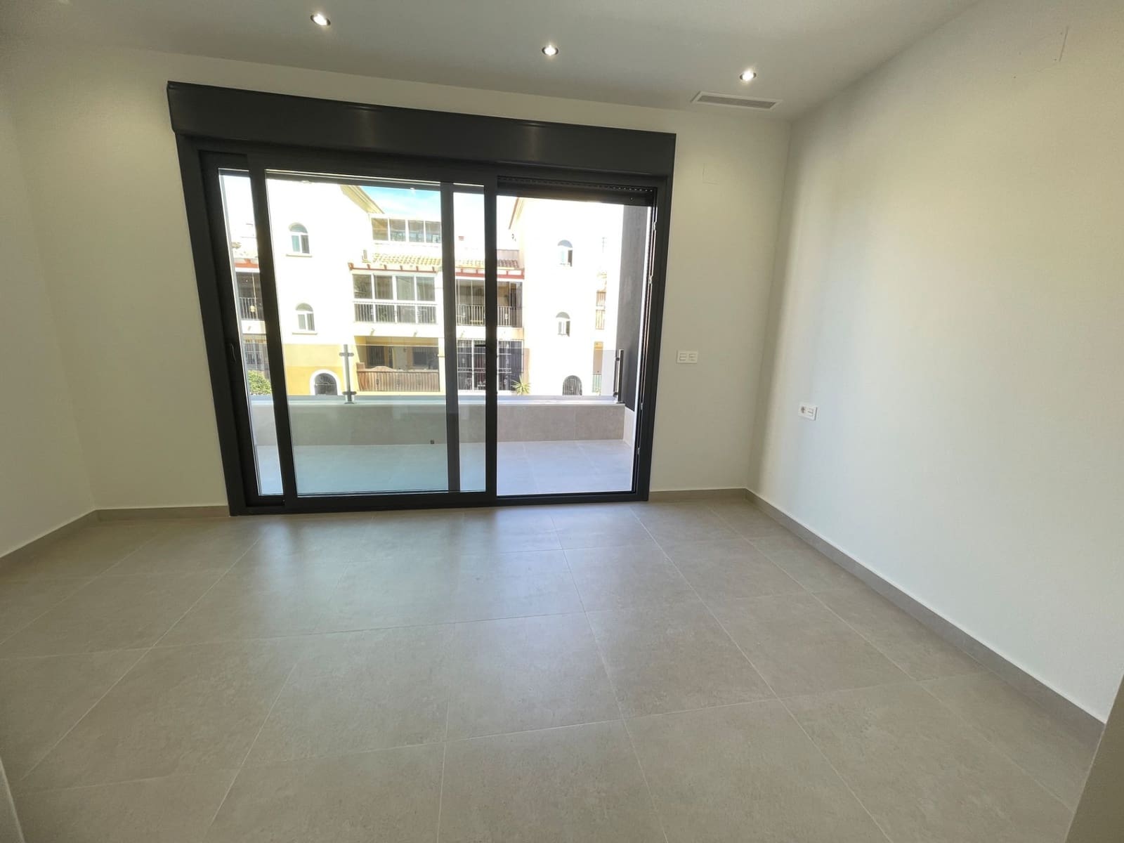3 bedroom Villa for sale in Almoradi - € 359,900 (Ref: 9819962)