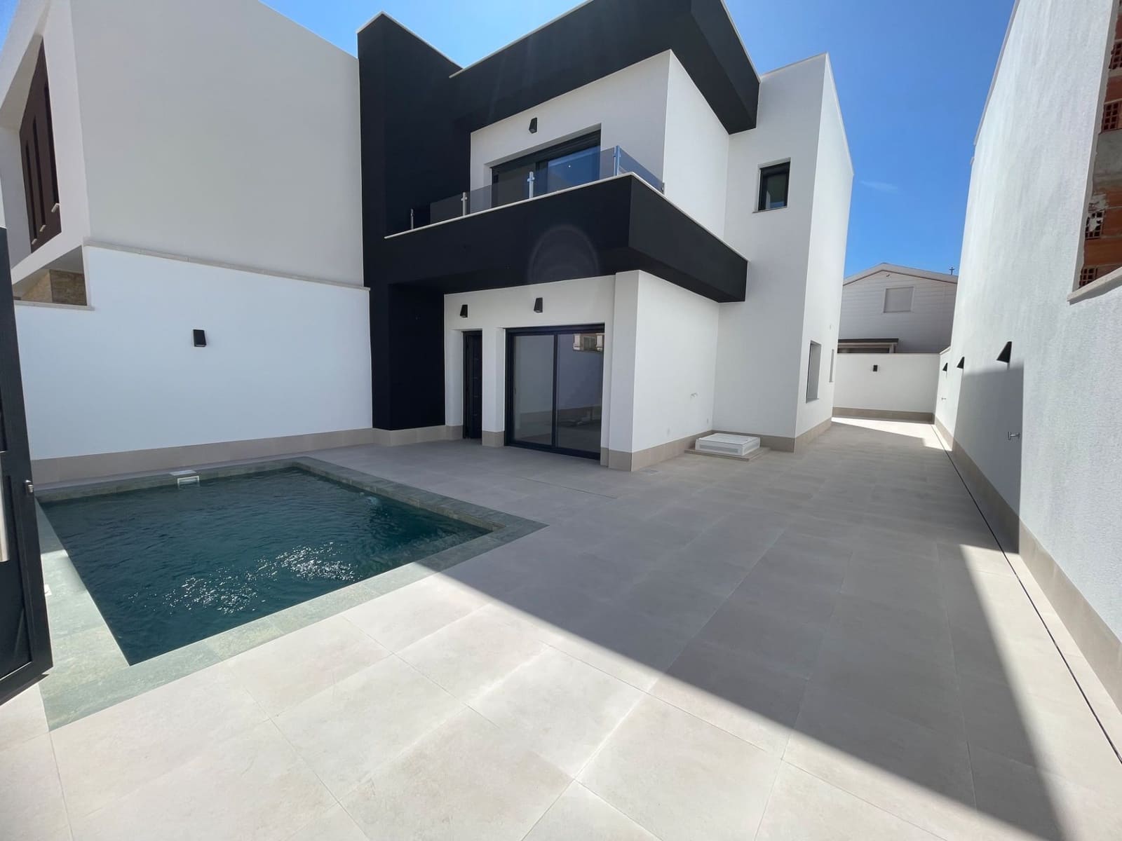 3 bedroom Villa for sale in Almoradi - € 359,900 (Ref: 9819962)