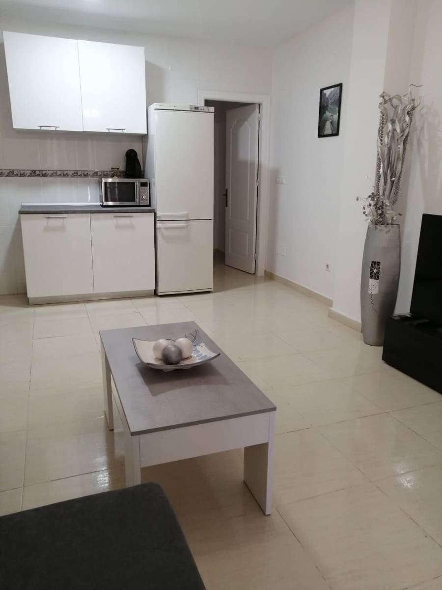 3 bedroom Apartment for sale in Pilar de la Horadada - € 135,000 (Ref: 9821845)