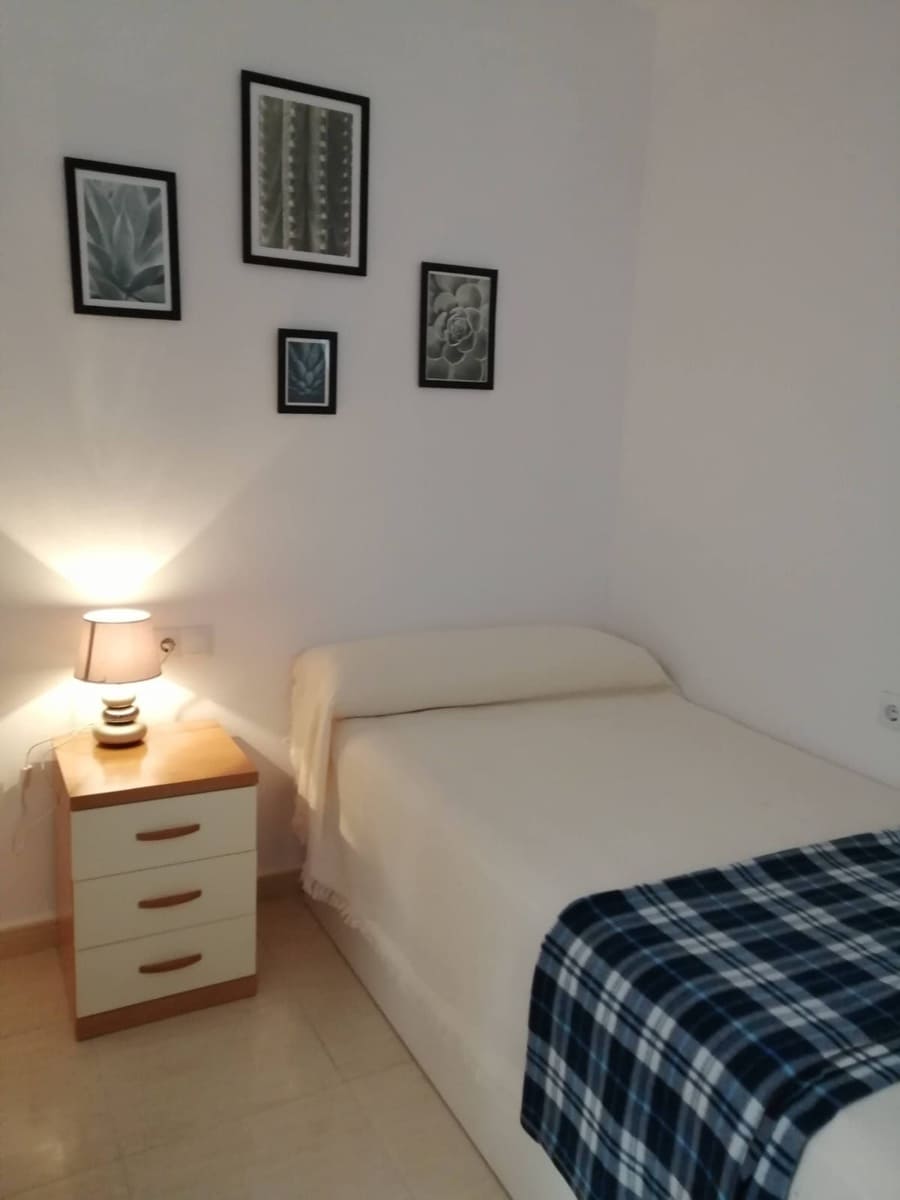 3 bedroom Apartment for sale in Pilar de la Horadada - € 135,000 (Ref: 9821845)