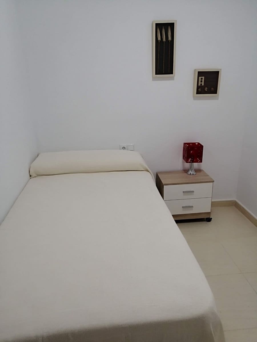 3 bedroom Apartment for sale in Pilar de la Horadada - € 135,000 (Ref: 9821845)
