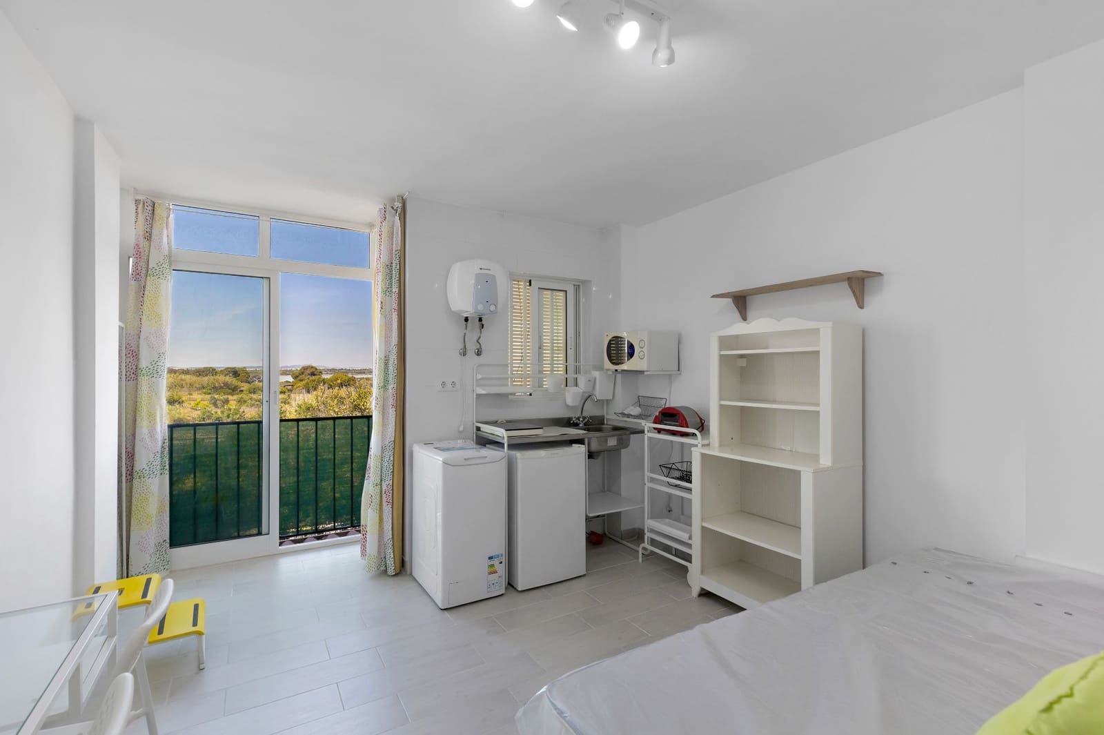 Studio for sale in Torrevieja - € 95,000 (Ref: 9828744)